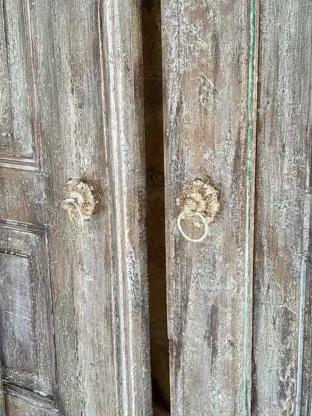 Puerta Antigua De Dos Hojas