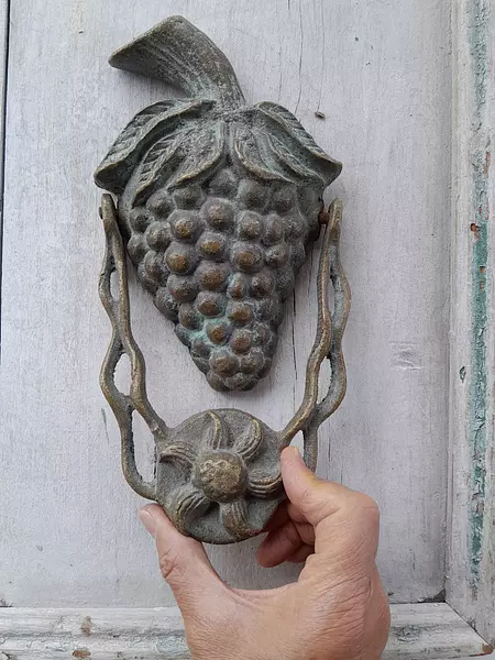 Aldaba De Frutas En Bronce