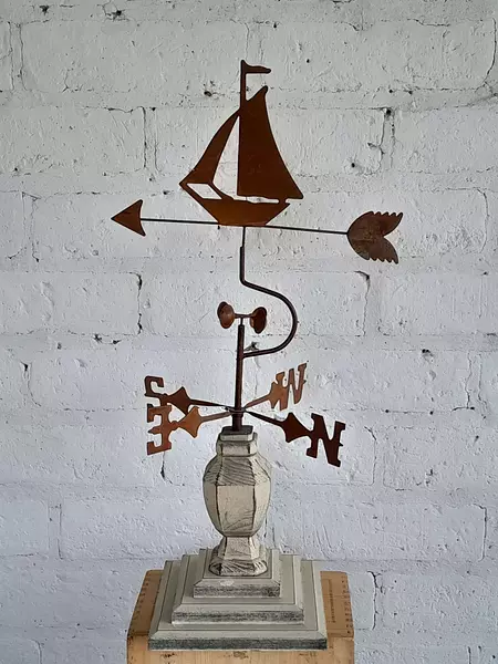 Veleta Decorativa De Velero De Sobre Mesa