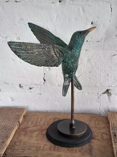 Figura De Colibrí Verde Patinado