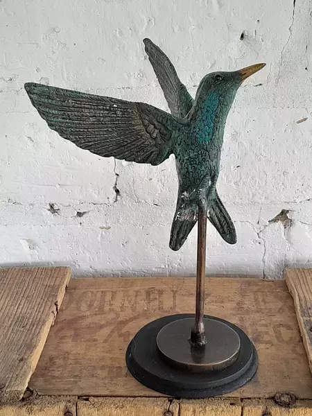 Figura De Colibrí Verde Patinado