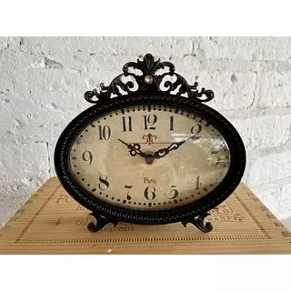 Reloj París Ovalado De Pila