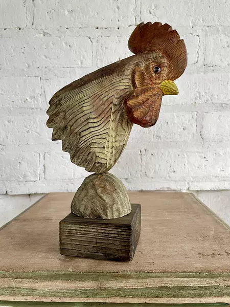 Cabeza De Gallo Tallada En Madera