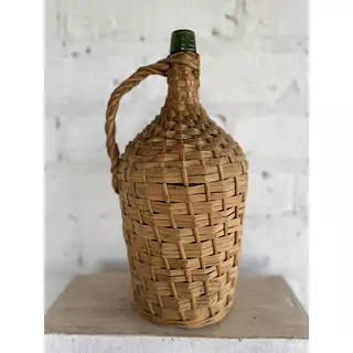 Botella Verde Cubierta En Ratán Con Asa España 1960