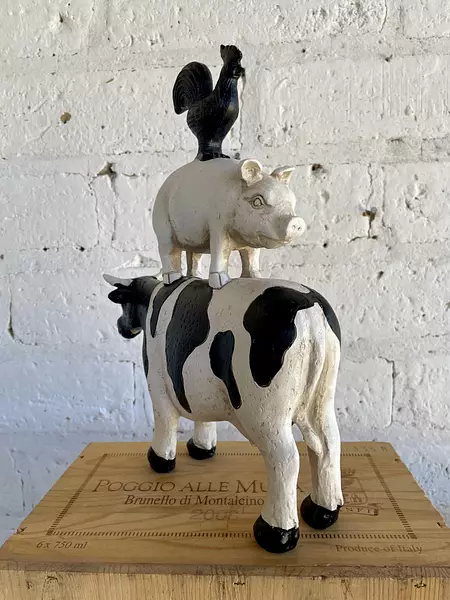 Figura De Granja Vaca, Cerdo Y Gallo