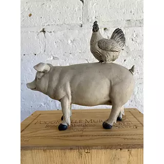 Figura De Granja Cerdo Y Gallo