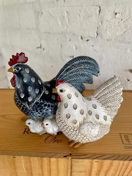 Figura De Gallo Gallina Y Pollitos