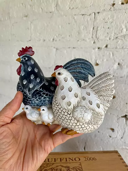 Figura De Gallo Gallina Y Pollitos