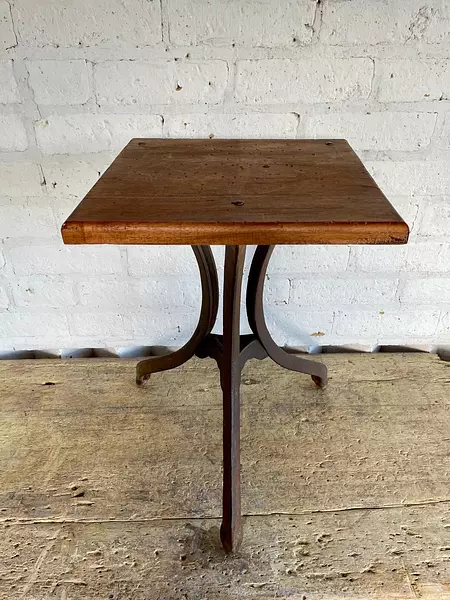 Mesa Antigua Trípode Industrial - Colombia 1950