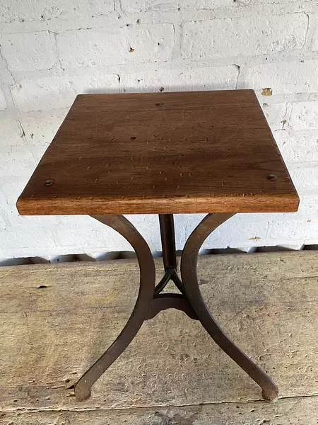Mesa Antigua Trípode Industrial - Colombia 1950