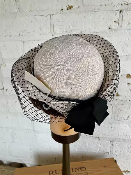 Sombrero Estilo Lady Di Con Velo De Malla Negra- U.S.A. 1980