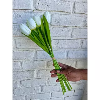 Paquete X 7 Tulipanes Artificiales Blancos
