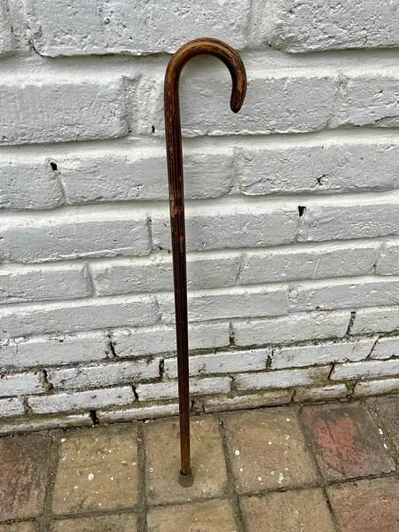 Bastón De Madera Con Mango Curvado