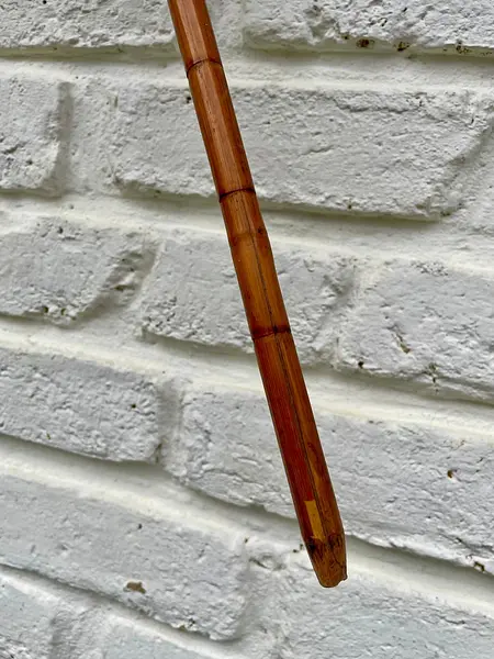 Bastón Antiguo De Bambú Con Mango Curvado.