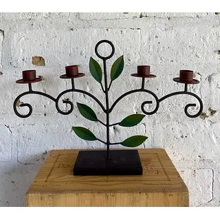 Candelabro De Mesa Sobre Base Y Hojas