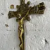 Crucifijo Dorado De Pared Y Crucero Calado - Colombia 1980
