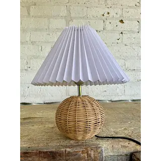 Lámpara De Mesa Base Ratán Y Caperuza Plisada