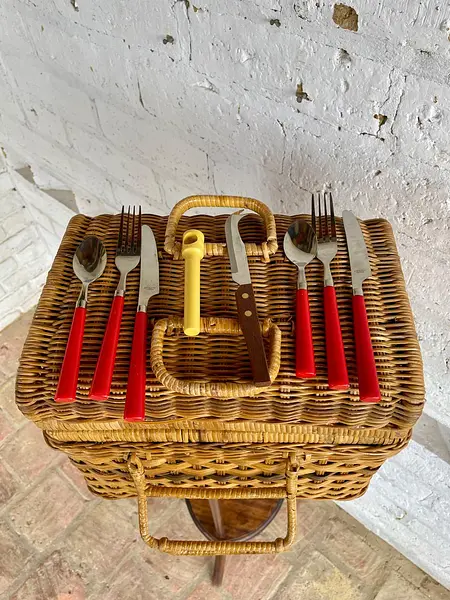 Canasta Vintage De Picnic En Ratán Estilo Francés