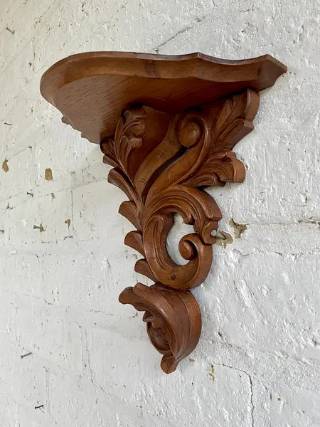 Repisa Tallada En Madera Hojas De Acanto - Ecuador 1990