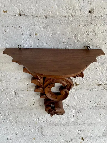 Repisa Tallada En Madera Hojas De Acanto - Ecuador 1990