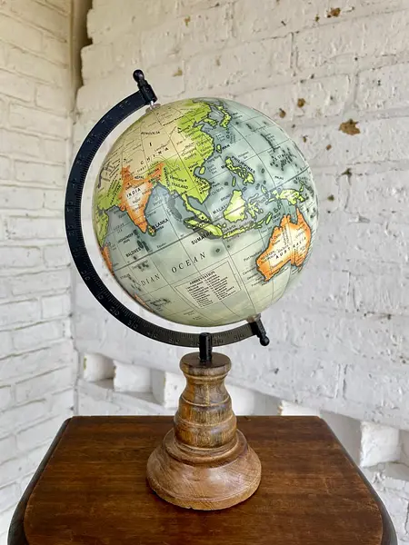 Mapamundi Base Madera - India 2008