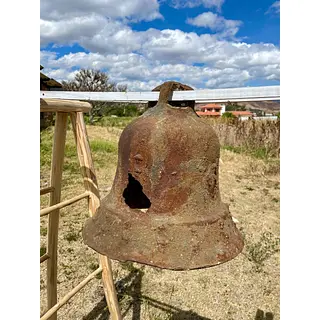 Campana Antigua De Hierro Fundido Decoración Vintage Rústica
