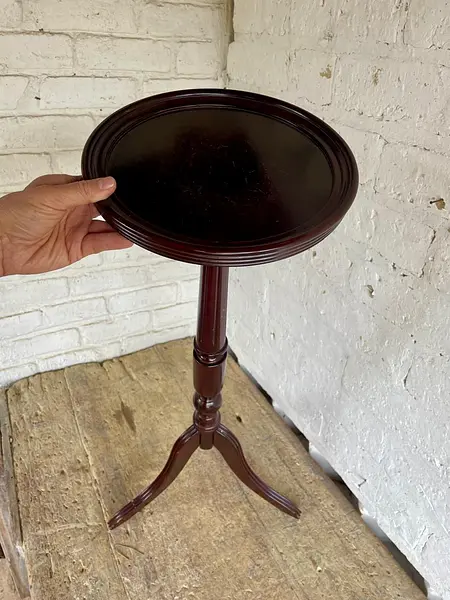 Mesa Auxiliar The Bombay Company - China 1993