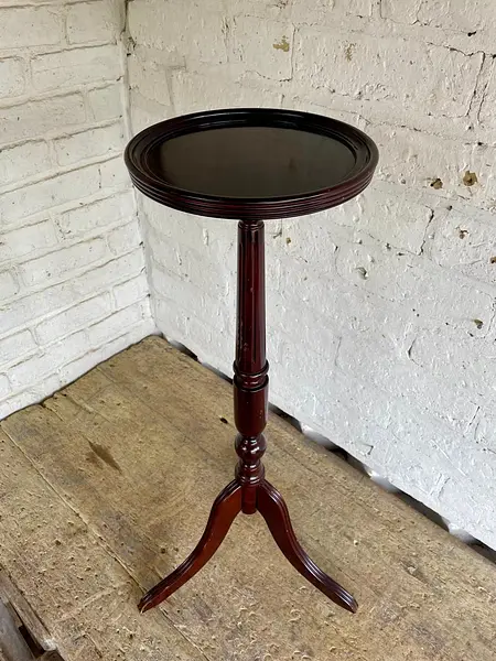 Mesa Auxiliar The Bombay Company - China 1993