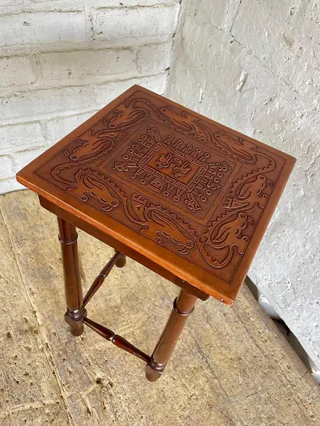 Mesa De Madera Cuero Repujado - Perú 1960
