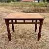 Mesa Clásica Y Patas Torneadas