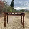 Mesa Clásica Y Patas Torneadas