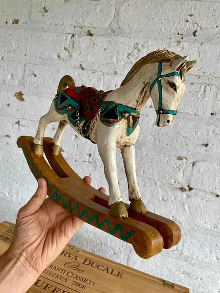 Caballo Balancín Tallado En Madera
