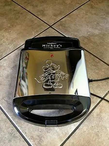 Gofrera Villaware Mickey'S - China Para Disey 2000