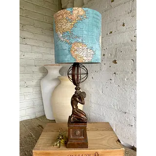 Lámpara De Atlas Y Caperuza De Mapa - U.S.A. 1980