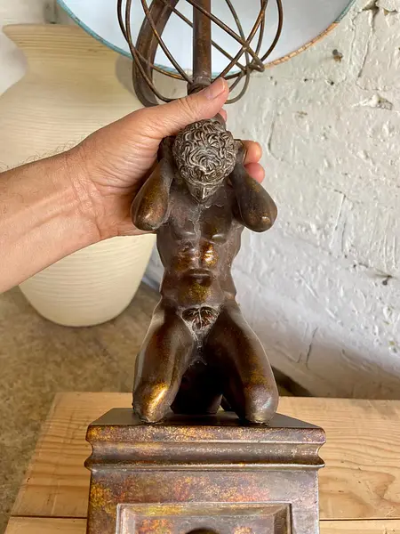 Lámpara De Atlas Y Caperuza De Mapa - U.S.A. 1980