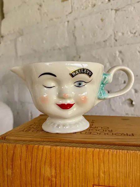 Taza "Yum Face" Cremera Bailey-S 1996