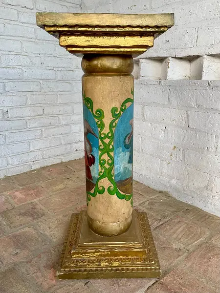 Columna En Madera Con Angeles Arcabuceros - Colombia S Xix