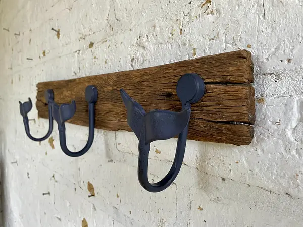 Perchero Rústico Con 3 Ganchos Metálicos Cola De Ballena