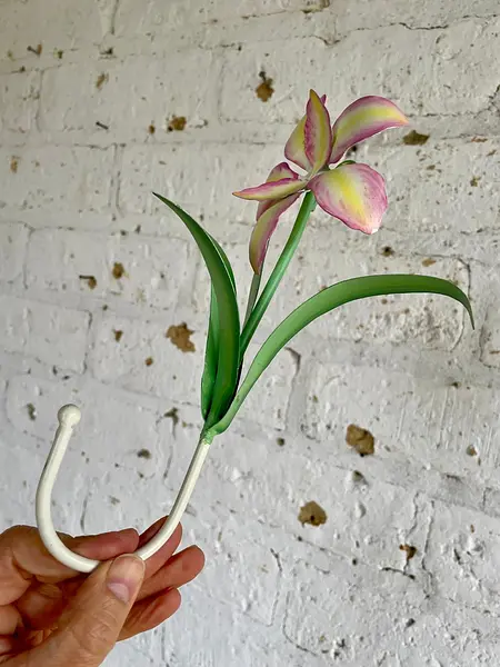 Orquídea Metálica Con Gancho De Colgar