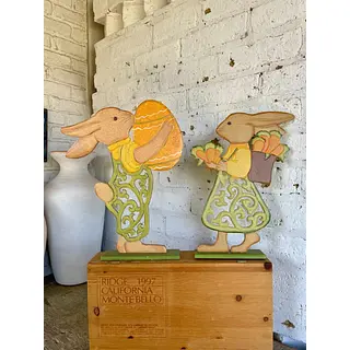 Pareja Conejos En Madera Calada Y Pintados A Mano