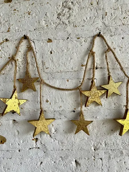 Guirnalda Rústica Con 16 Estrellas De Madera Brillantes