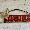 Letrero De Colgar Rústico Antiques Con Gallo