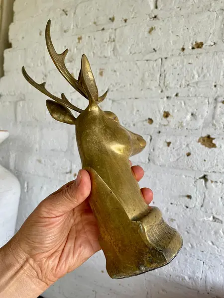 Venados Tranca Libros En Bronce - Corea 1950