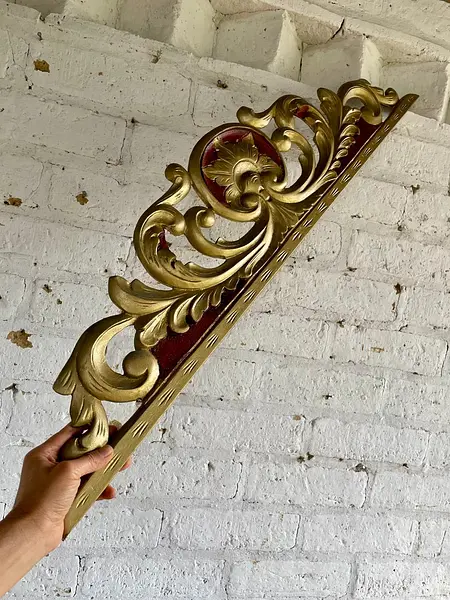 Friso De Madera Tallada