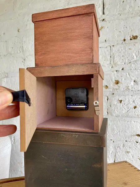 Reloj De Pila De Estilo Country Primitivo - U.S.A. 2010