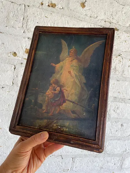 Icono Del Angel Guardián Con Moldura Rústica Caoba