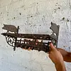 Repisa Perchero En Hierro Fundido Con Figura De Cerdos