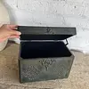 Caja En Madera Con Remaches Y Apliques - 1980