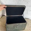 Caja En Madera Con Remaches Y Apliques - 1980