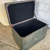 Caja En Madera Con Remaches Y Apliques - 1980